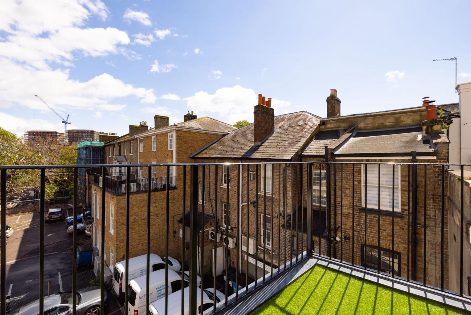Charles Hope Staines Riverside Bagian luar foto